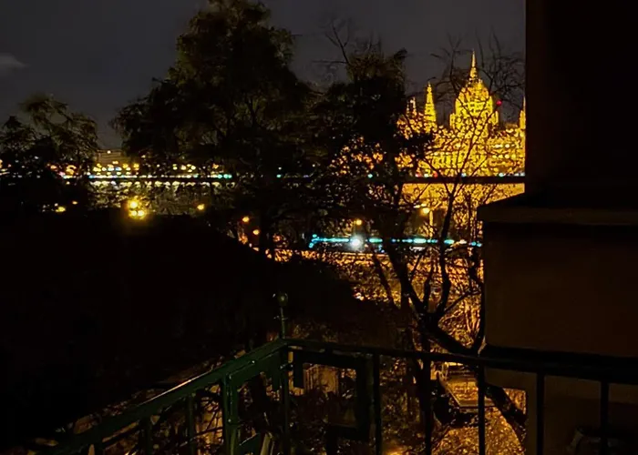 Mrsam Budapest