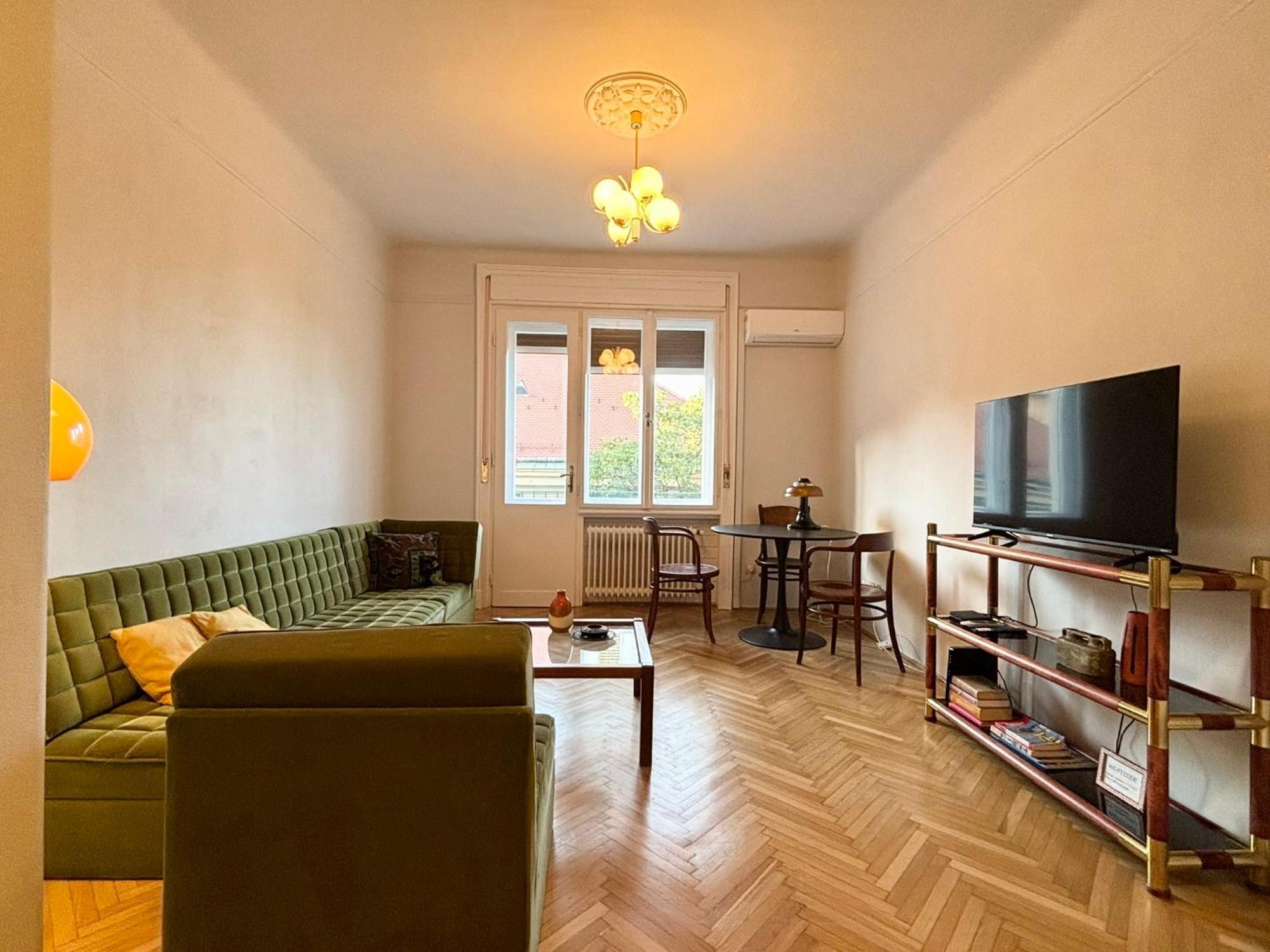Mrsam Budapest